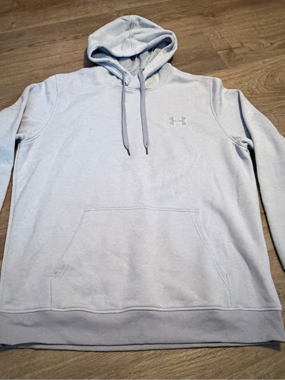 Under Armour Men’s Pale Gray Pullover Hoodie
